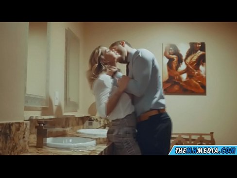 ❤️ Wenn eine vollbusige Blondine dich in einer öffentlichen Toilette verführt ❤ Anal porn bei uns de.dreamypassionatespotlight.ru